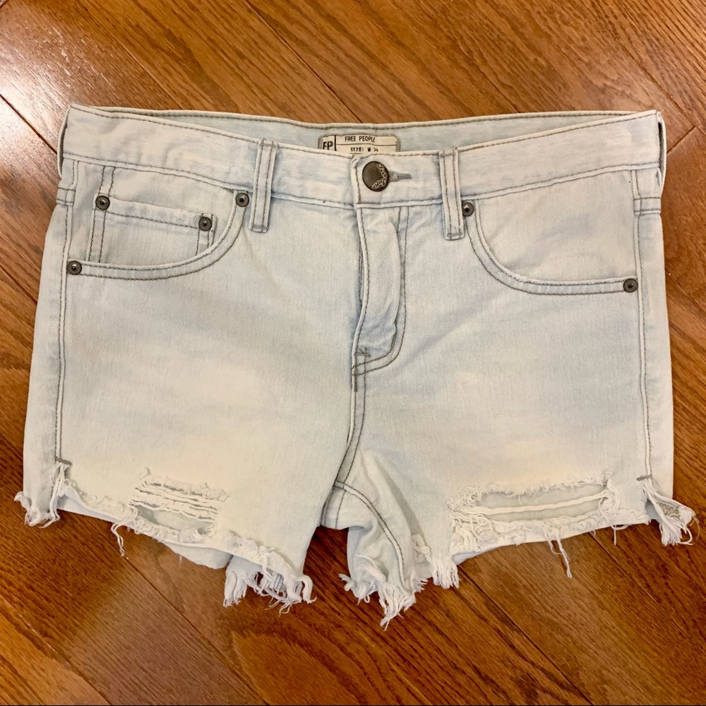 Free People light wash distressed shorts [raw hem, size 24]